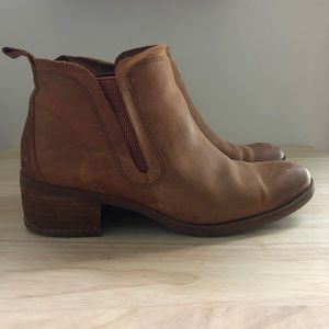 Korks by Kork-Ease Ankle Booties